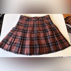 Aritzia Plaid Pleated Skirt in Brown and Black